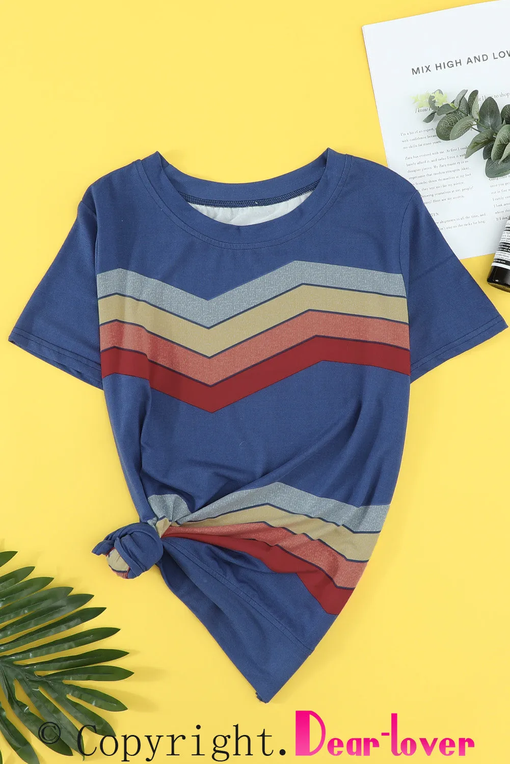 Colorful Wavy Stripes Print Short Sleeve Tee