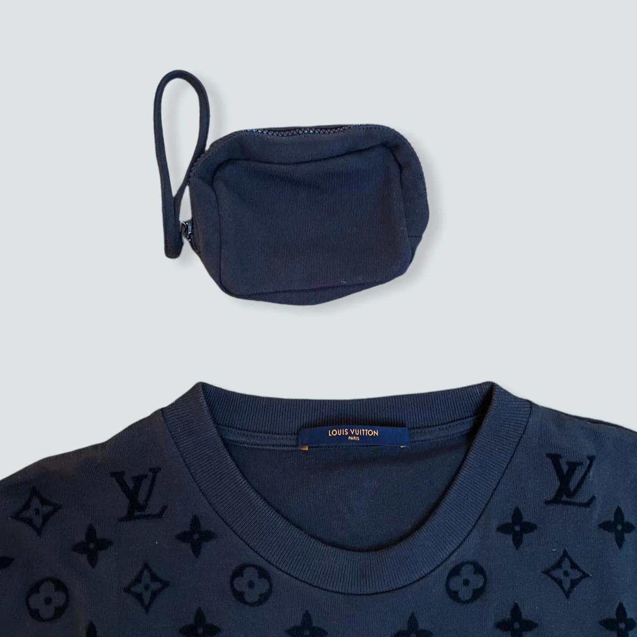Louis Vuitton Velcro Detachable pocket HOOK-AND-LOOP MONOGRAM SHORT SLEEVE T-SHIRT Detachable pocket (Xl)