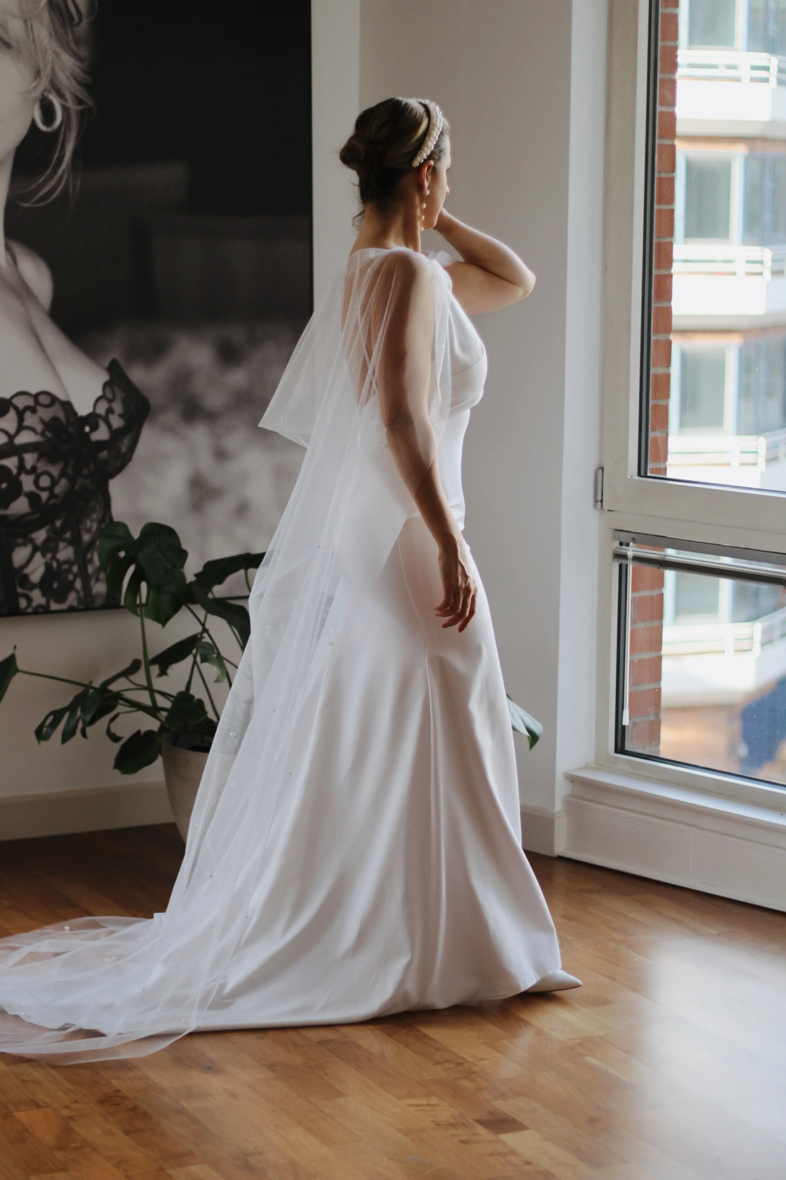 Pearl Wedding Cape