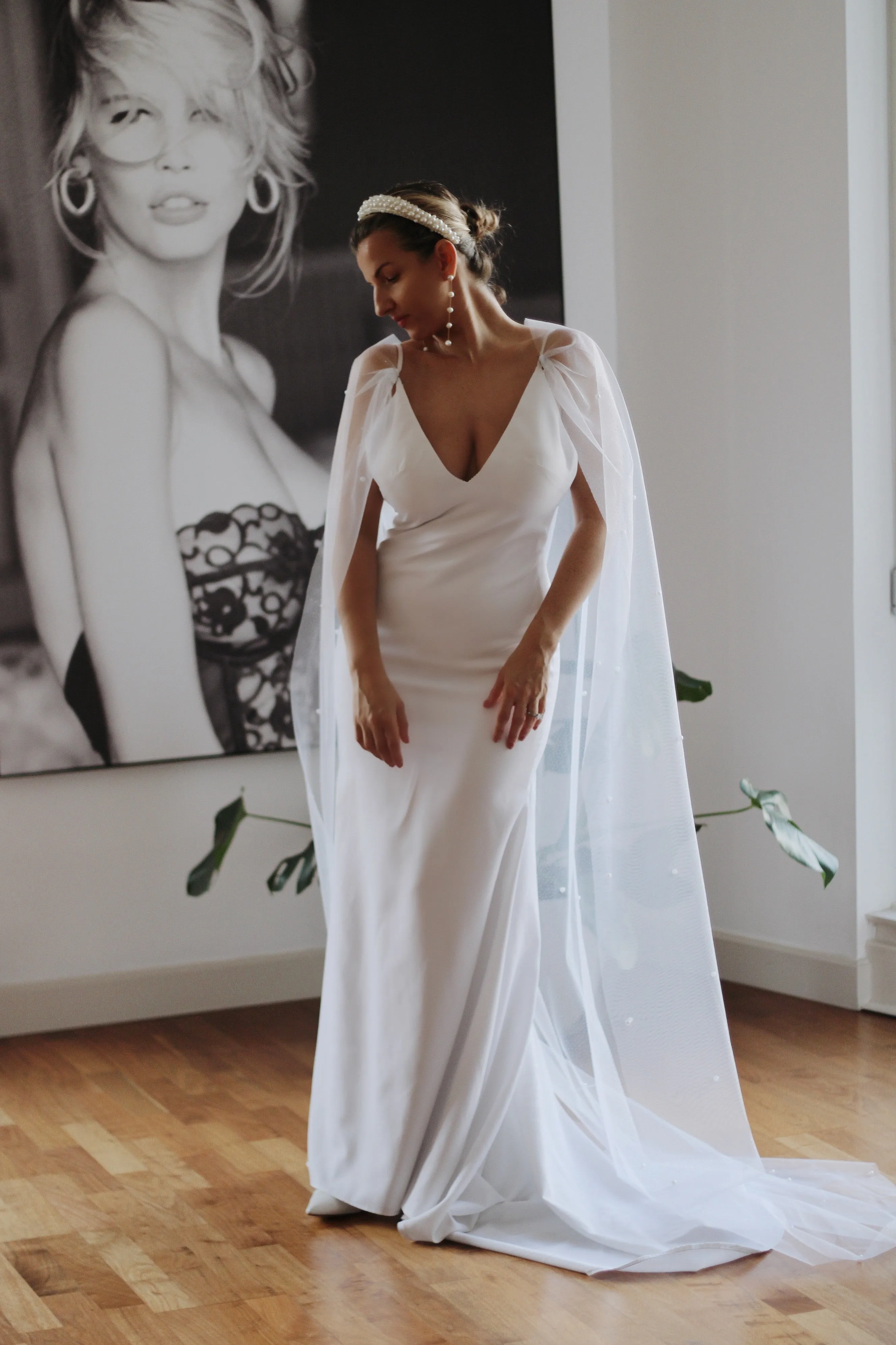 Pearl Wedding Cape